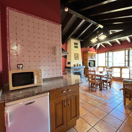 Apartamentos Turisticos Paseo De La Alameda Villaviciosa  Dış mekan fotoğraf